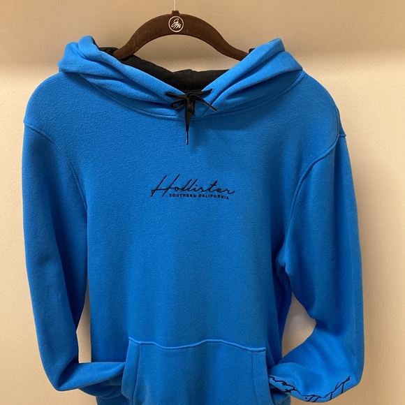 BRAND NEW HOLLISTER UNISEX HOODIE SIZE M - Picture 2 of 6